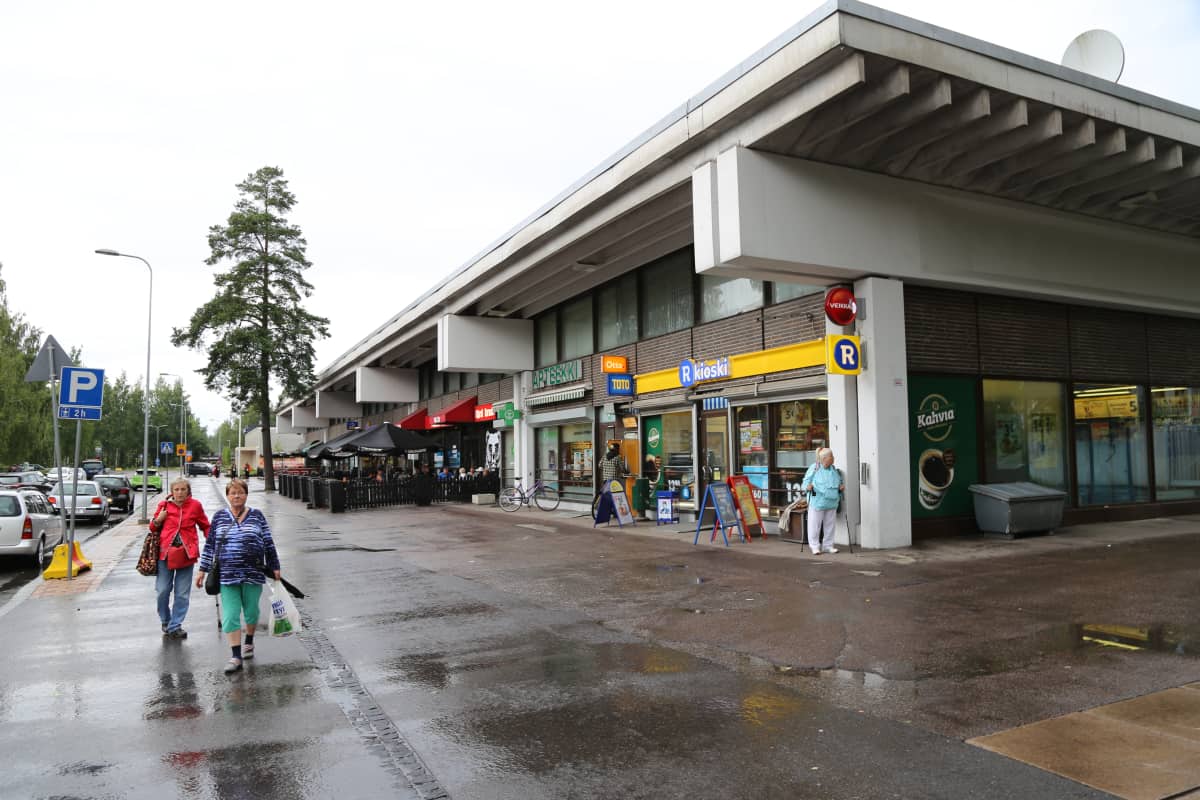 Jakomäen ostari