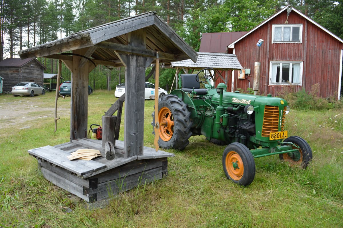 Zetor 25