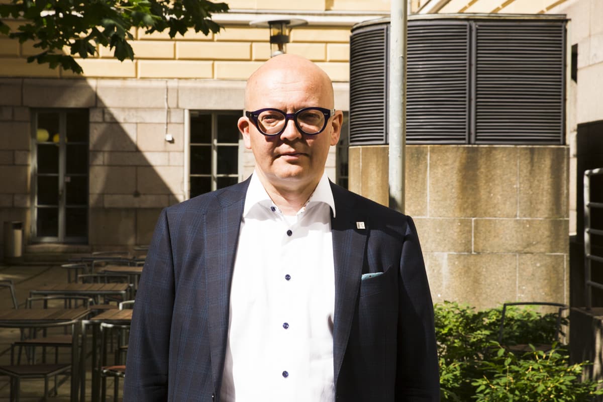 Helsingin yliopiston hallintojohtaja Esa Hämäläinen