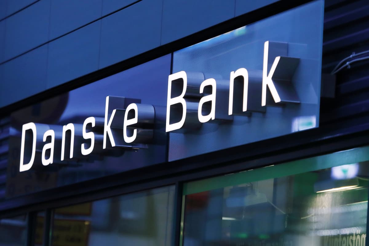 Danske bankin valomainos.