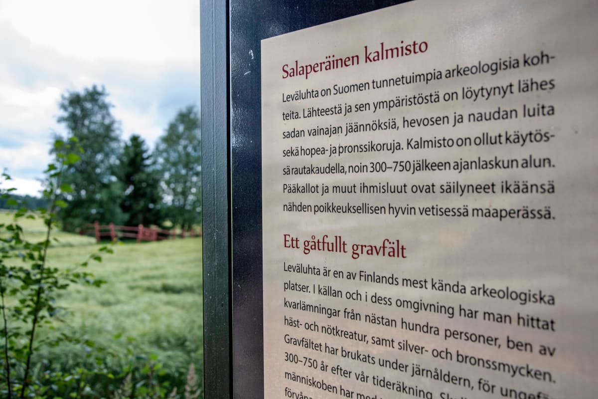Leväluhdan kalmisto Isossakyrössä.