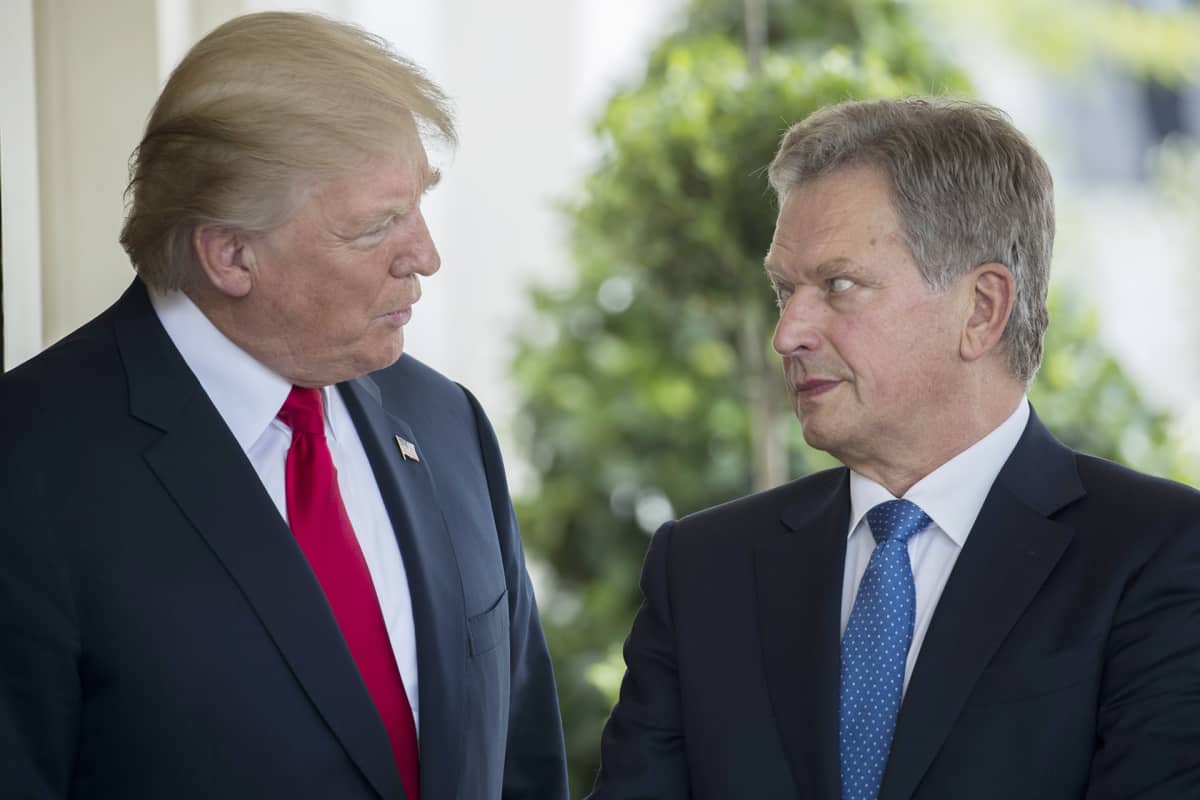 Donald Trump ja Sauli Niinistö tapasivat Valkoisessa talossa maanantaina.