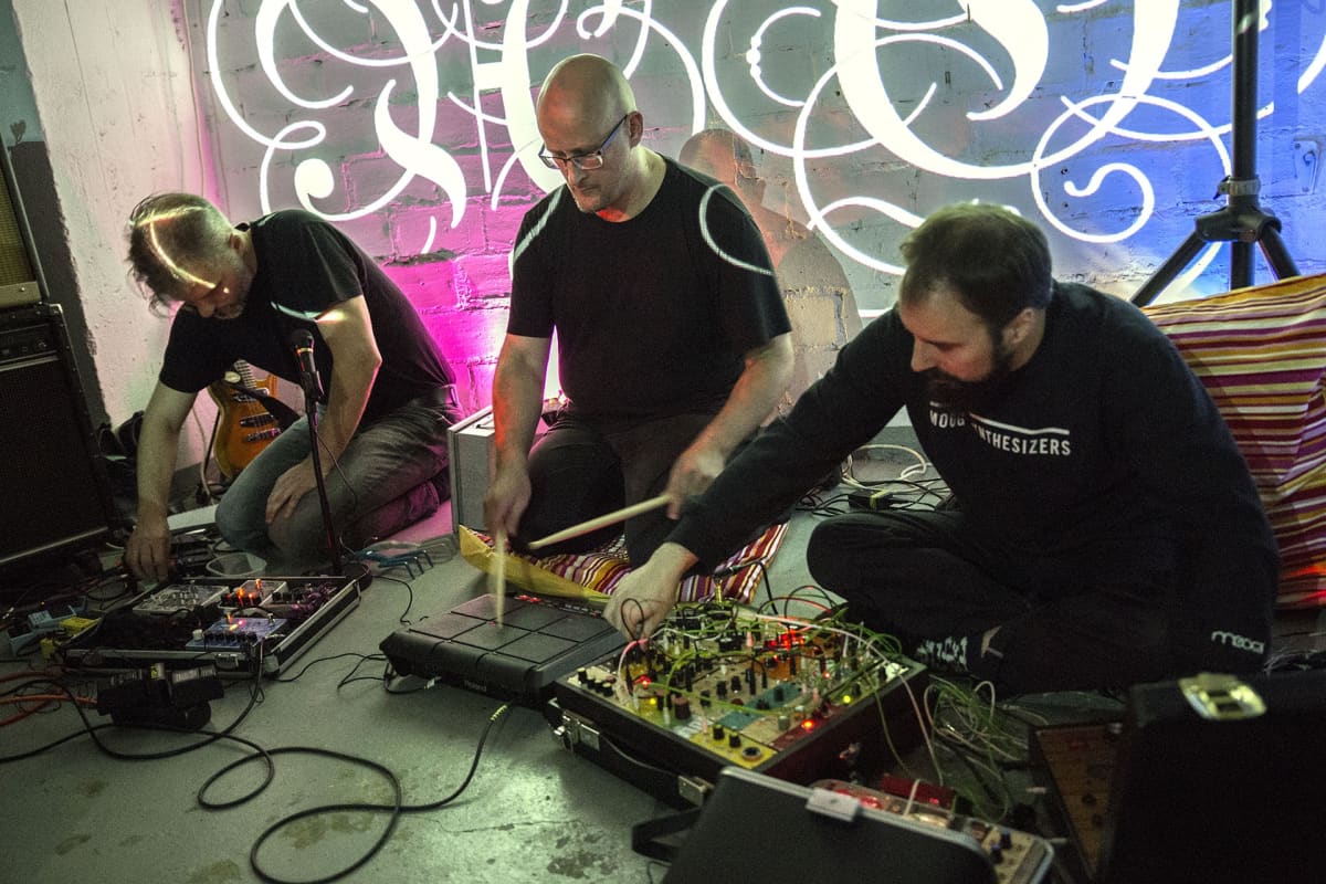 Tottumiskysymys, Jukka Laine, Olli Haveri, Ville Olaskari