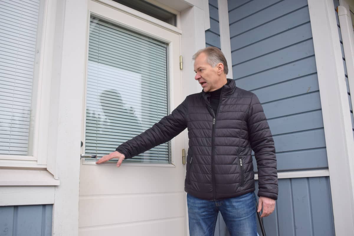 Mikkelin vartiointikeskuksen toimitusjohtaja Veijo Moilanen. Kuvitusta vainoamisjuttuun.