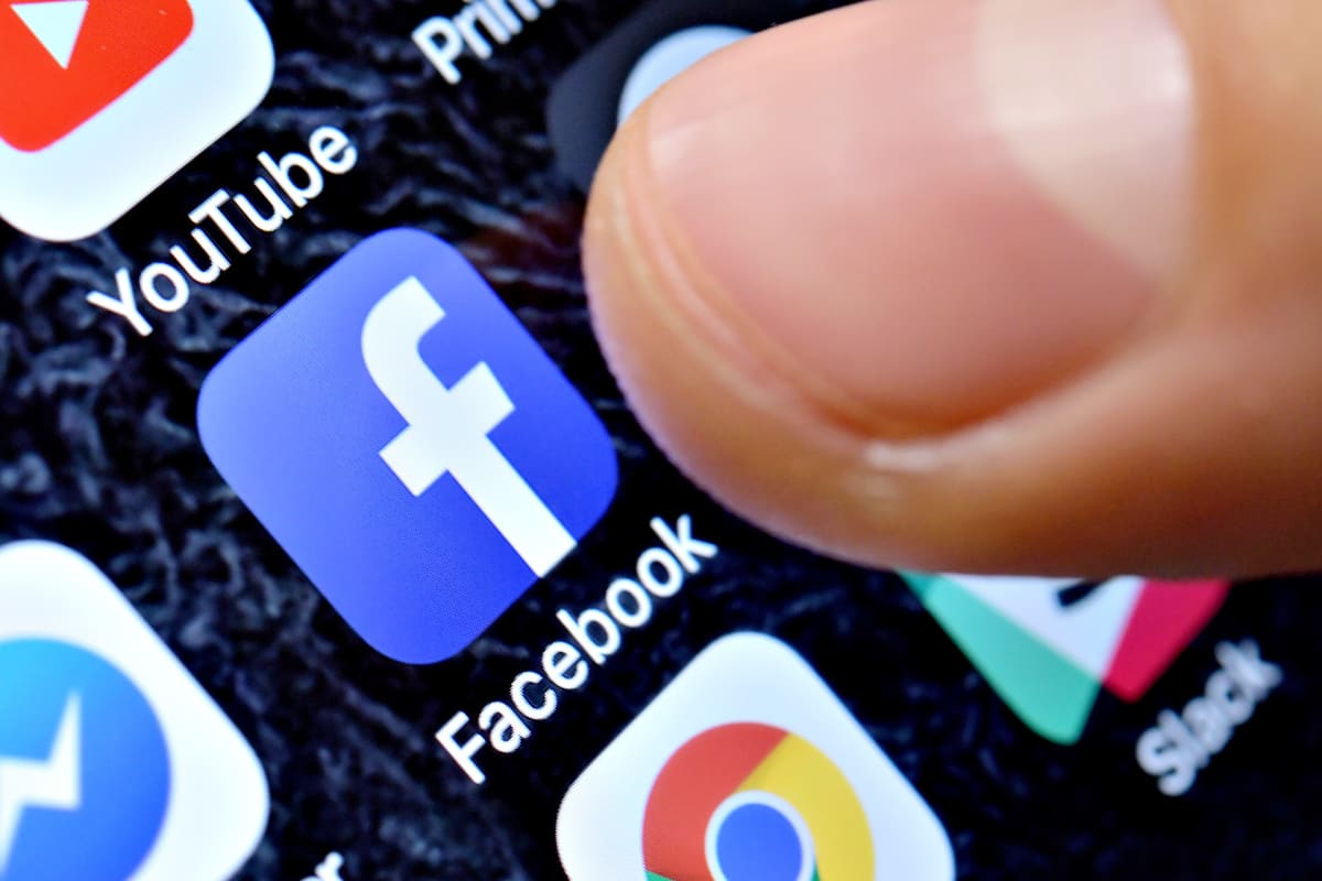 Facebook-sovellus älypuhelimessa.