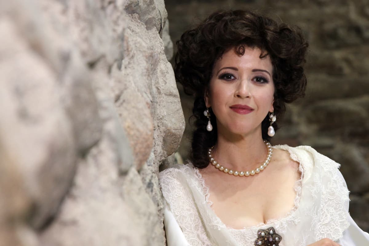 Sopraano Lisette Oropesa Savonlinnan Olavinlinnassa heinäkuussa 2019.