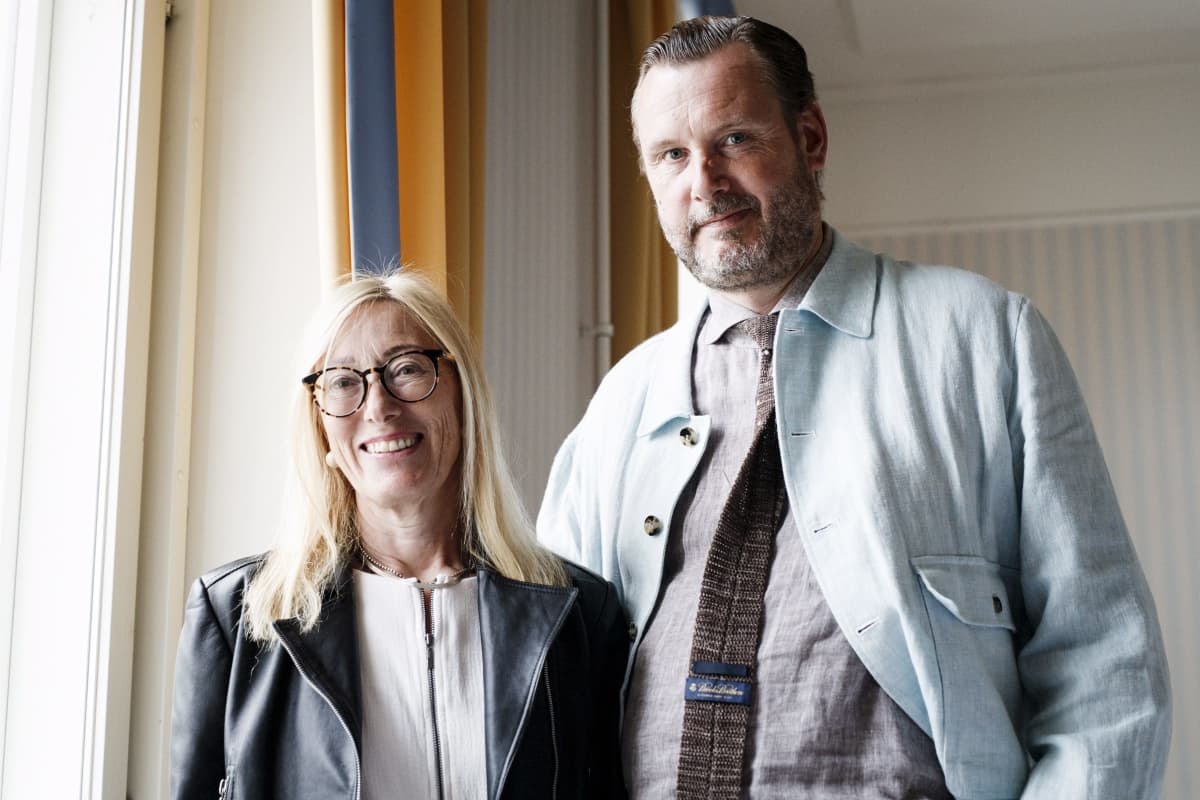 Moomin Charactersin taiteellinen johtaja Sophia Jansson ja toimitusjohtaja Roleff Kråkström uskovat, että muumit voivat innostaa ihmisiä Itämeren suojeluun.