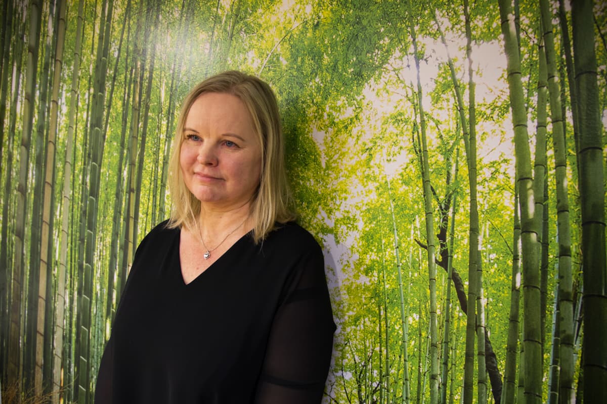 Sari Juuso on jäänyt työkyvyttömyseläkkeelle. Entinen lähihoitaja.