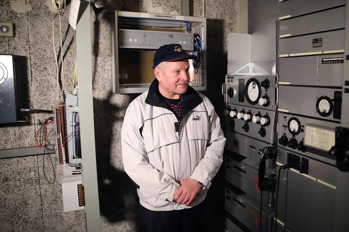 Jukka Talonpoika kuumanlinjan vahvistinasemalla