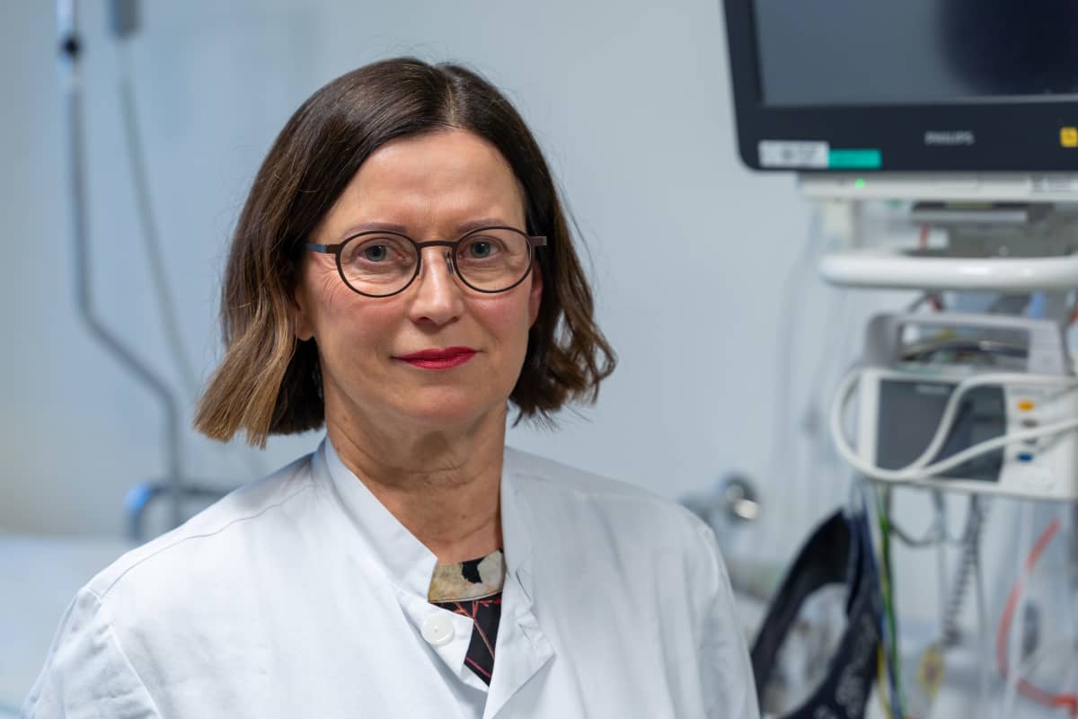 Infektioyksikön osastonylilääkäri Jaana Syrjänen, TAYS