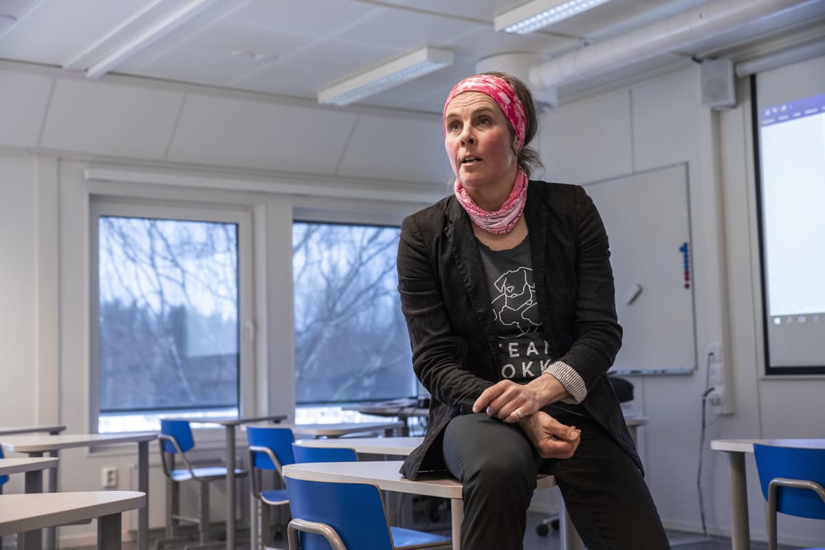Historian ja yhteiskuntaopin lehtori Johanna Taskinen, Ahmon koulu Siilinjärvellä