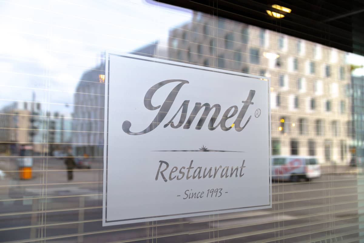 Ravintola Ismet Helsingin Jätkäsaaressa Koronan aikaan