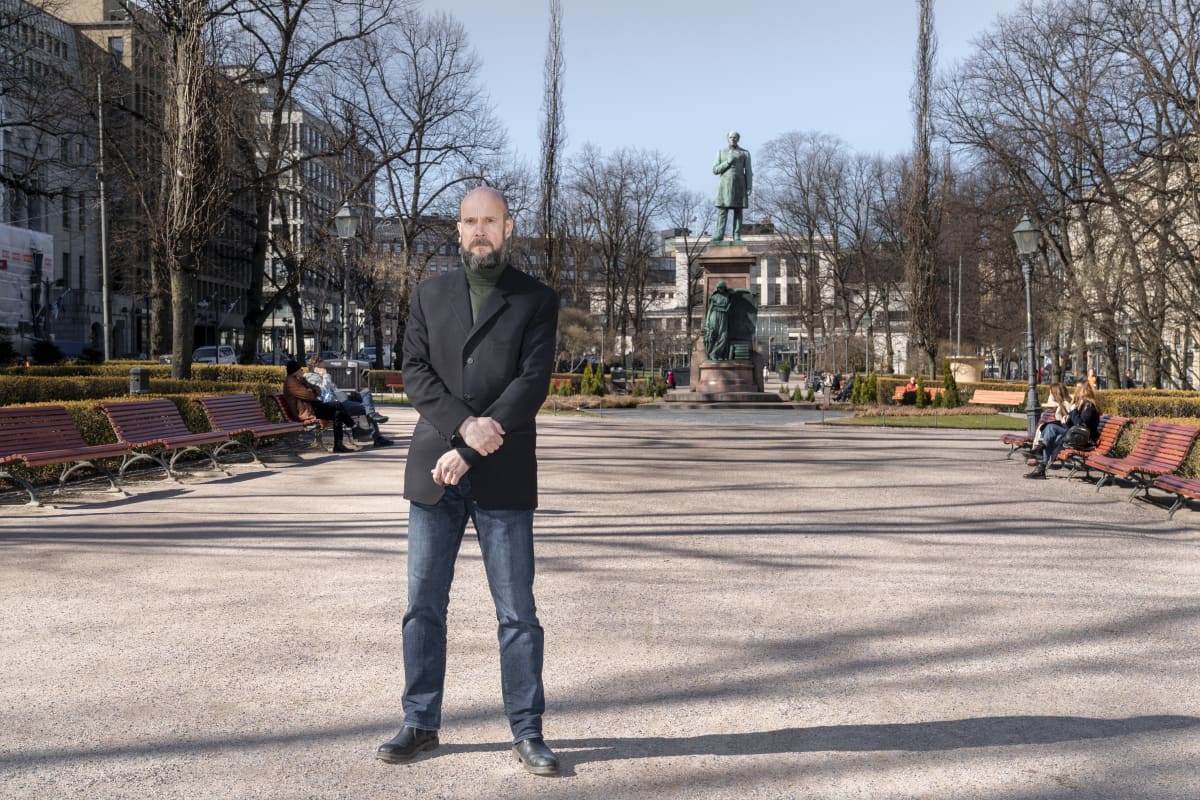 Uno Gallén -elämänkerran kirjoittaja Viljami Puustinen.