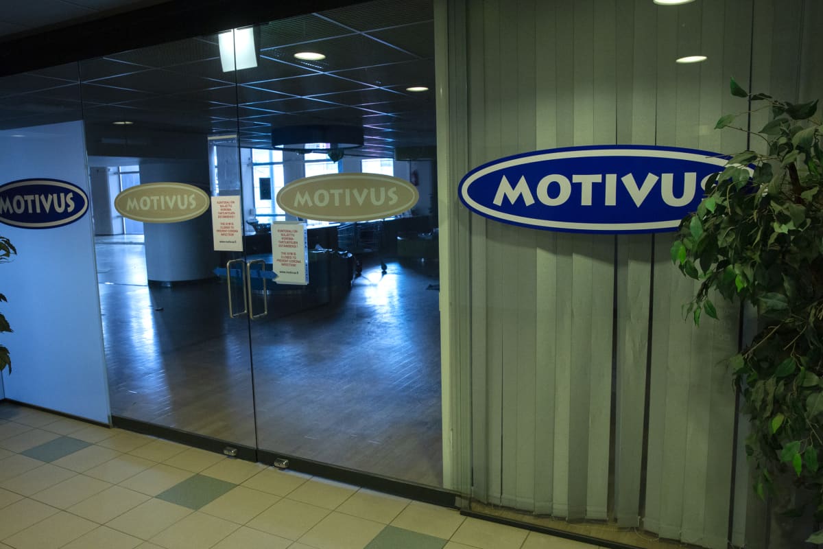 Toimintansa lopettaneen kuntokeskus Motivuksen ovi.