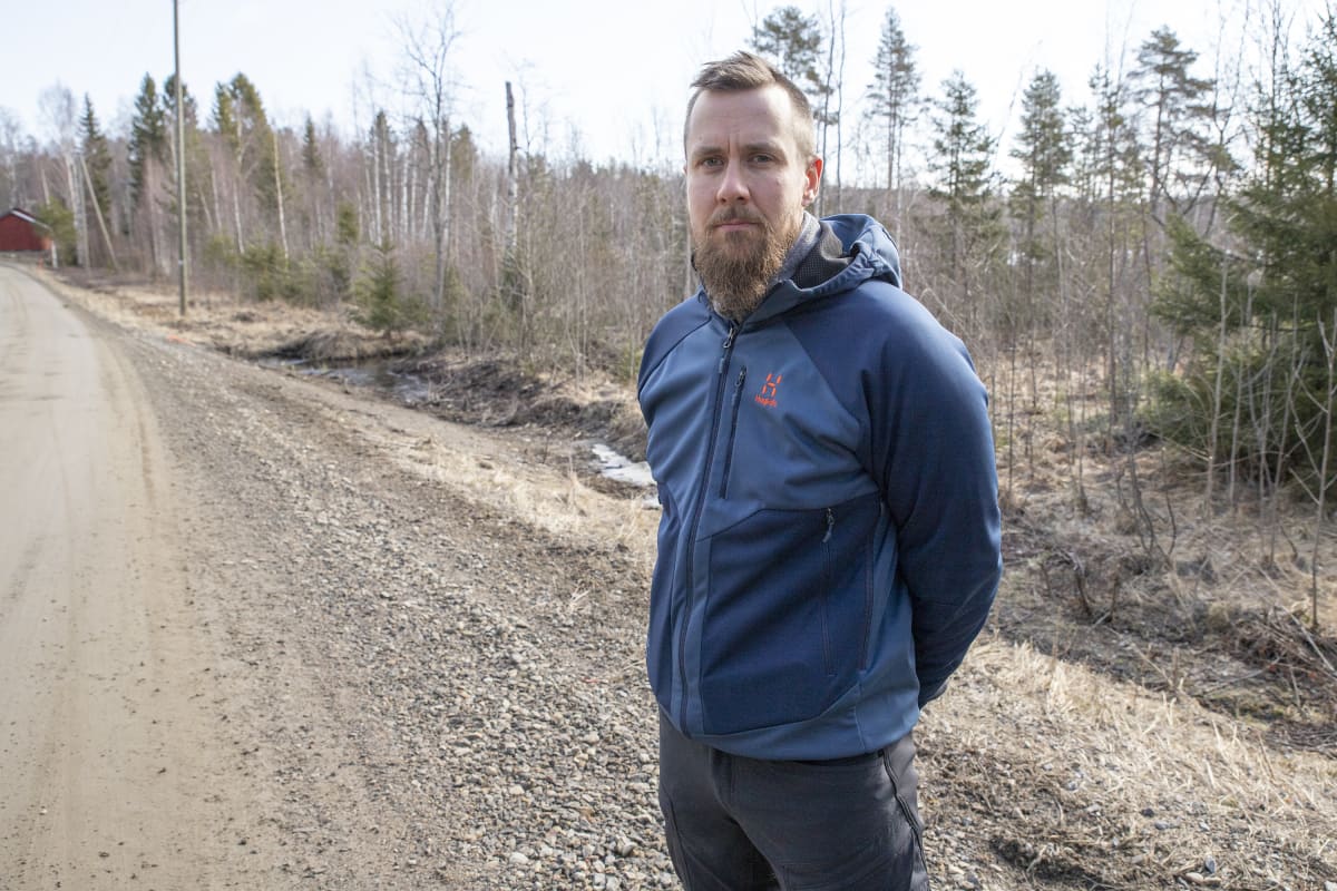 Leppävirran Laitilanniemen yksityistien osakas Matti Vänskä.