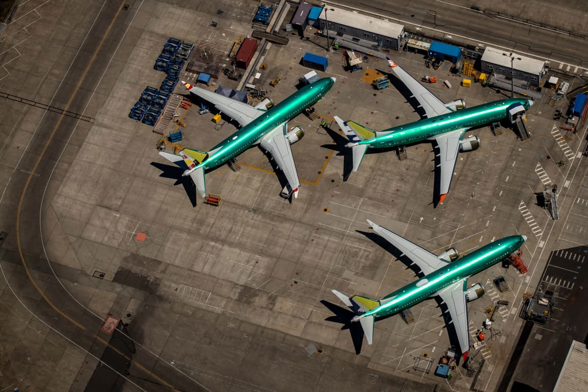 Tre boeing 737 Max-plan står parkerade utanför bolagets fabrik i Renton i delstaten Washington i USA