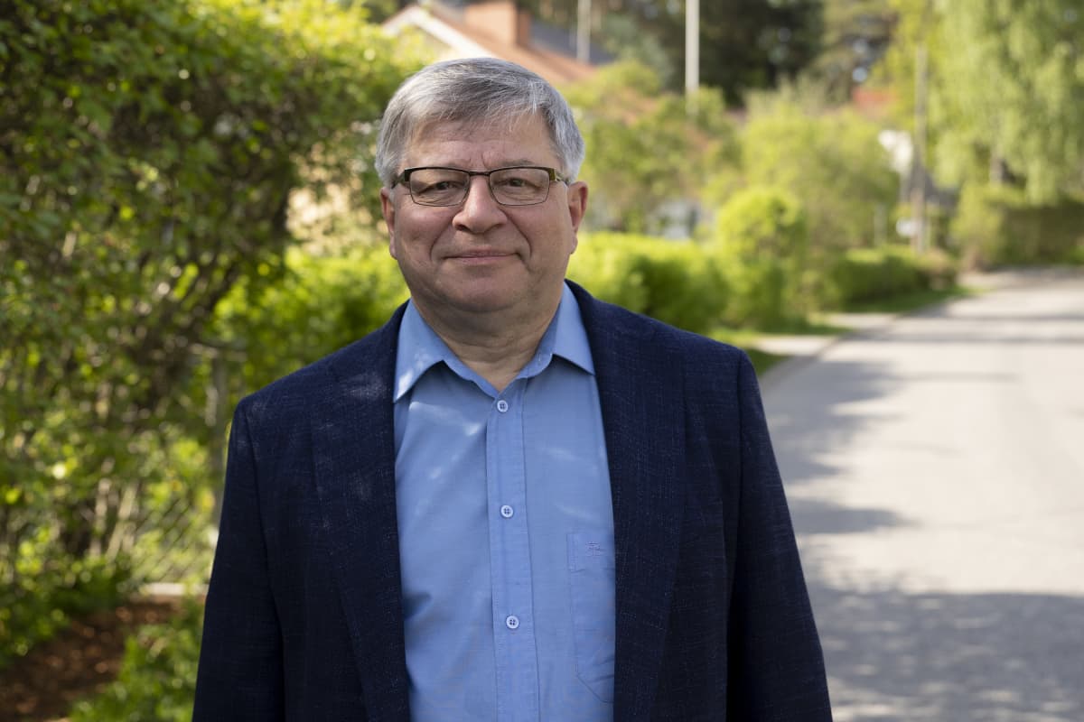 Maanmittauslaitoksen päällikkö Taisto Toppinen
