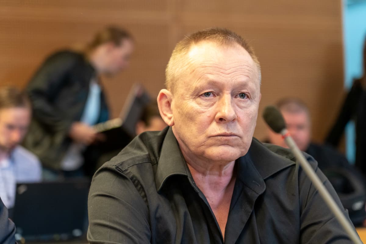 Keijo Vilhunen oikeudessa.