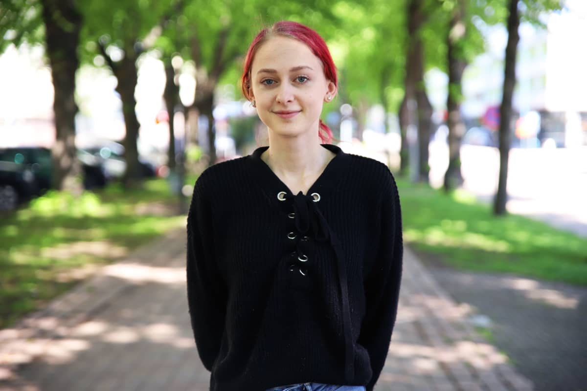 Carol Petrauskas Kotkan Mariankadulla.