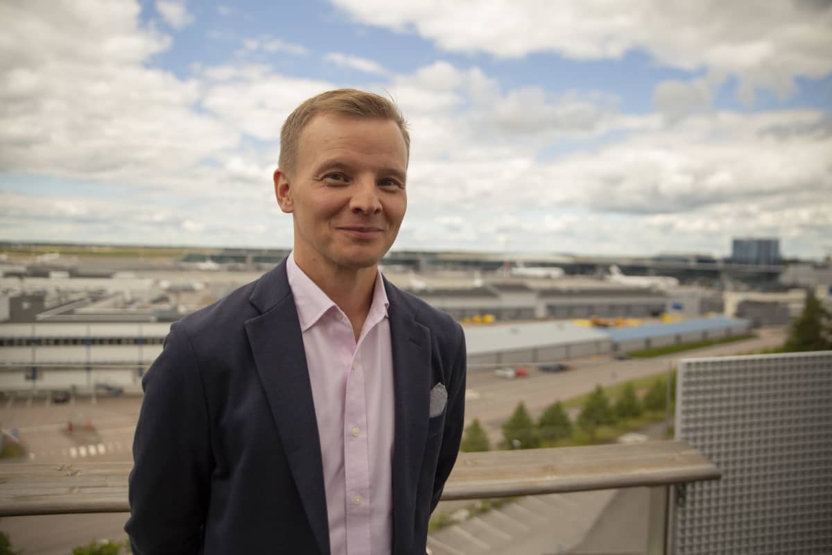 Pekka Antila johtaja Aurinkomatkat.