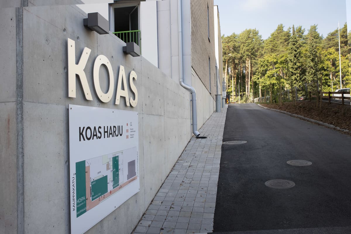 KOAS Harju -opiskelija-asunnon kyltti.