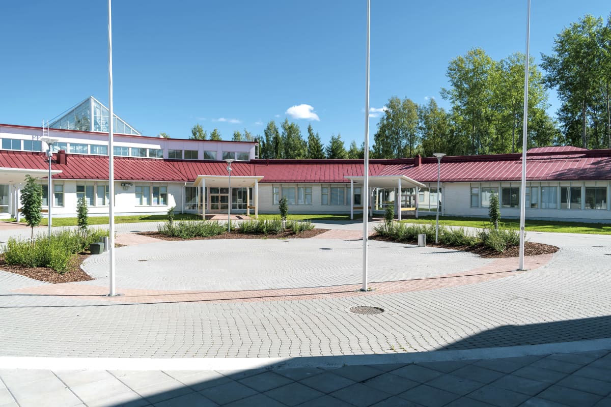 Kuokkalan koulu ulkoa.