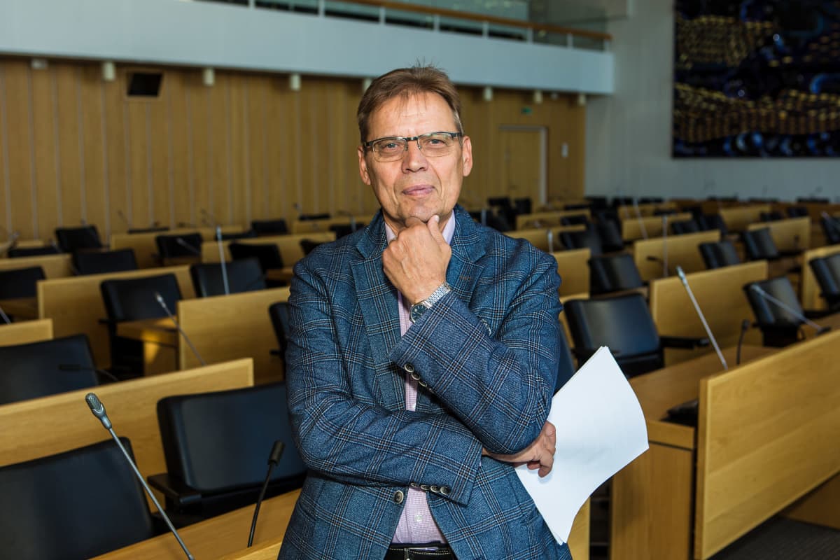 Lauri Lyly.