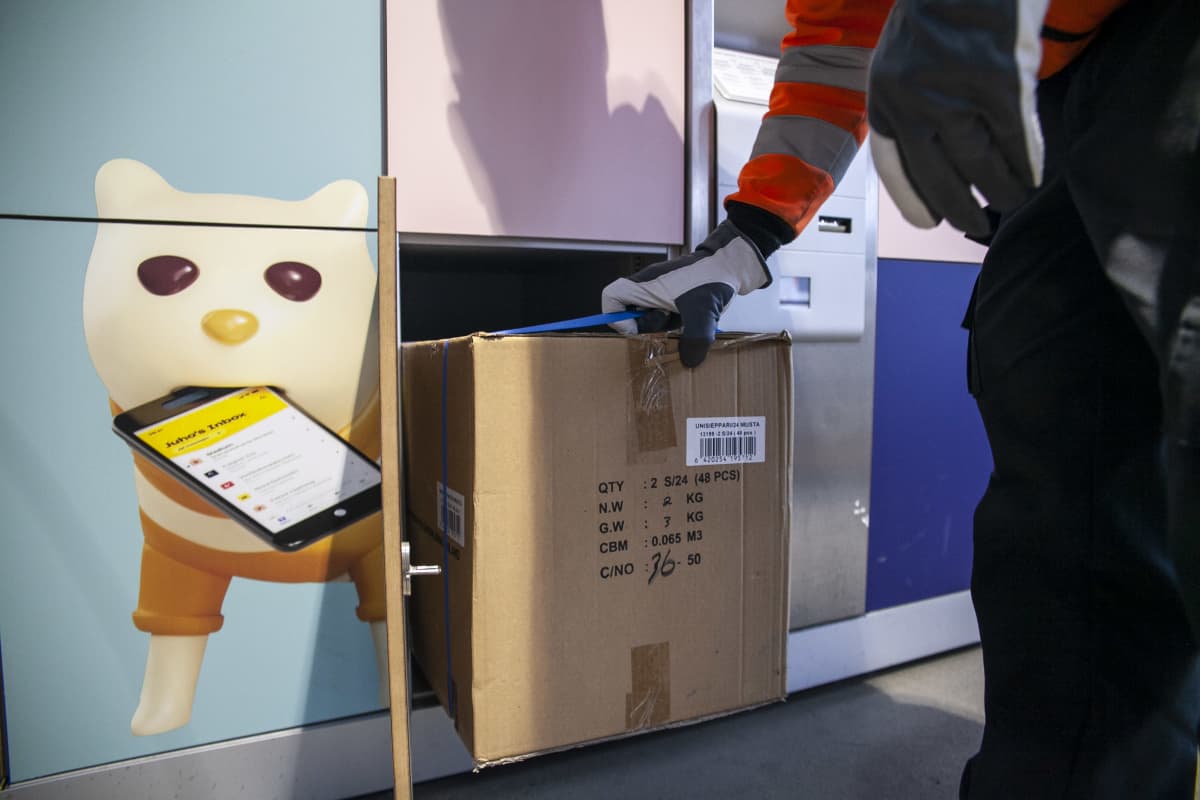 Postin pakettiautomaatti Kuopion Pitkälahden ACB -asemalla