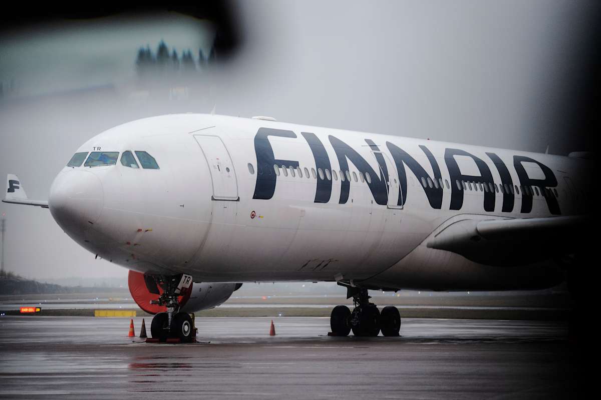 Kuvassa on Finnairin lentokone 27. lokakuuta 2020 Helsinki-Vantaan lentoasemalla.