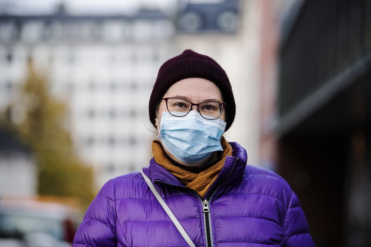 Kuvassa Helsingissä Sörnäisissä kuvattu Marianne Vanhanen 29. lokakuuta 2020.