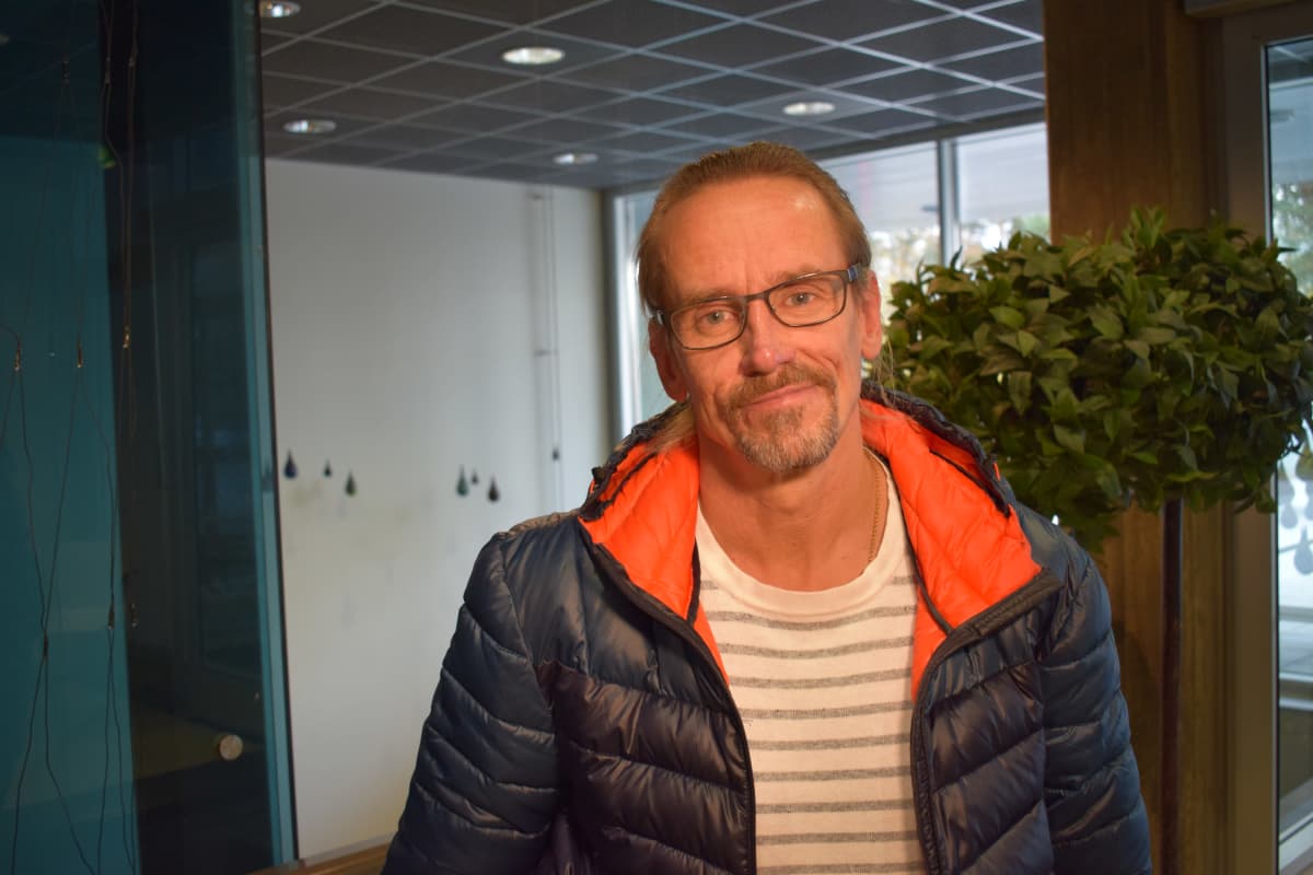 Jukka Valtanen ei käytä maskia.