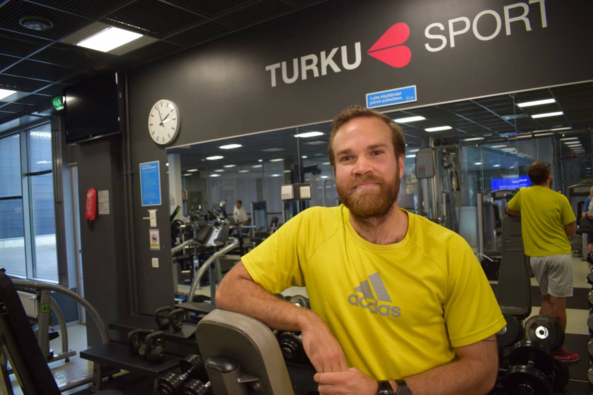Olli Hyrsky suosii turvavälejä.