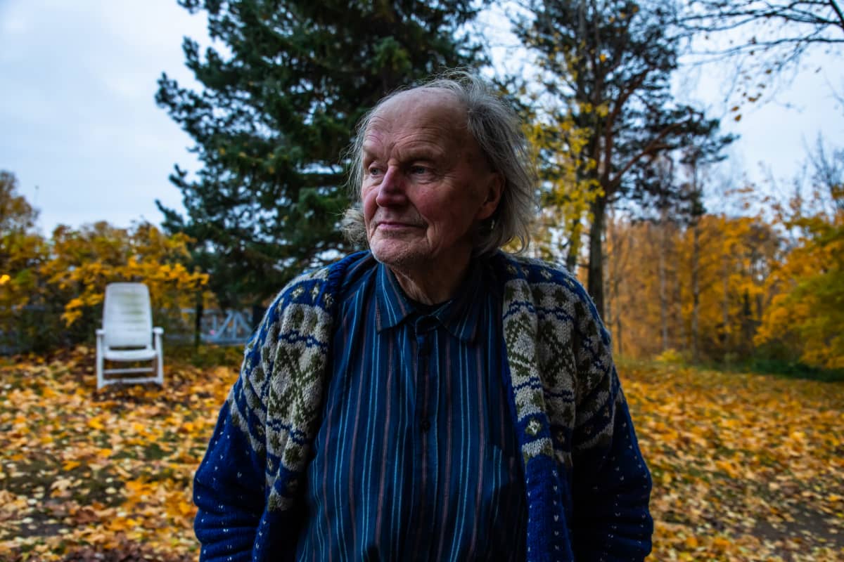 Aulis Junes kotinsa edustalla Töölönlahdella.