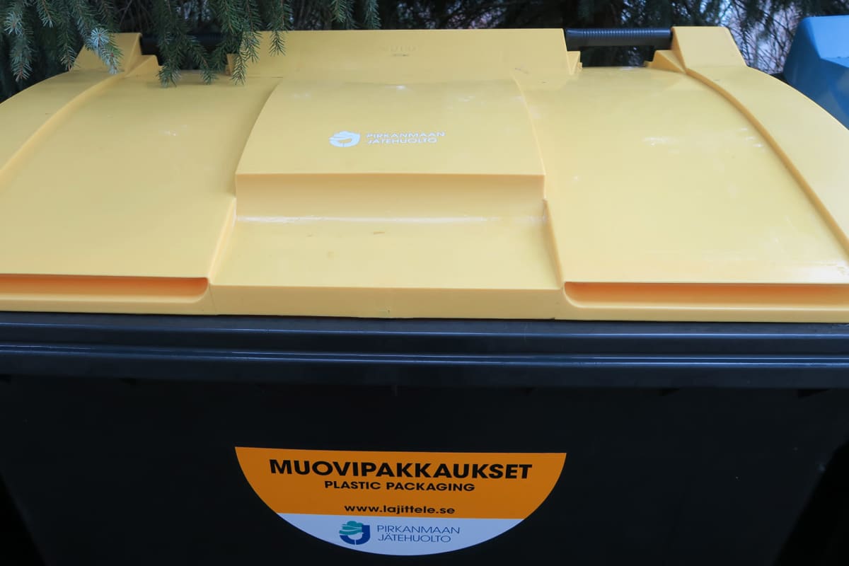 Muovijäteastia
