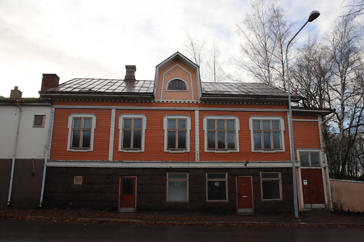 Kotkan vanha satamakonttori.