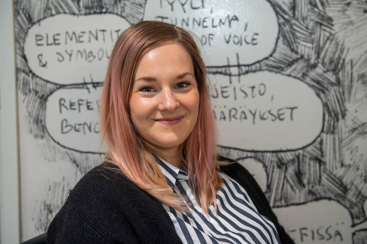 Käsikirjoittaja Jemina Jokisalo.