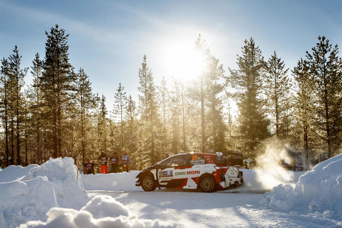 Toyotan Kalle Rovanperä ajoi toiseksi Rovaniemen MM-rallissa 2021.