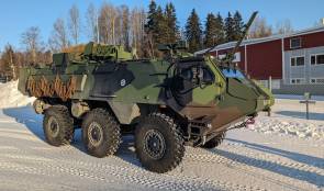 Puolustusvoimat tilasi Patrialta ensimmäisen raskaasti panssaroidun 6x6-ajoneuvon