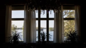 Näkymä Kivijärvelle Kotkaniemen olohuoneesta