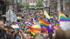 Helsingin Pride-viikko huipentui tänään lauantaina Pride-kulkueeseen.