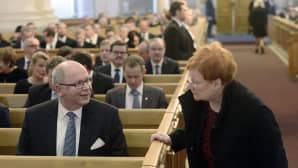 Eero Heinäluoma ja Tarja Halonen kirkossa