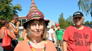 Kuvassa on Pietarsaaren Jeppis Pride-kulkueeseen osallistuneita ihmisiä.