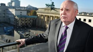 Neuvostoliiton entinen presidentti Mihail Gorbatšov Brandenburgin portin edustalla 8. marraskuuta.