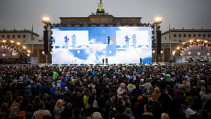 Juhlan päätapahtumapaikka on Brandenburgin aukio.
