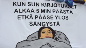 Kun sun kirjotukset alkaa 5 min päästä etkä pääse ylös sängystä -penkkariteksti