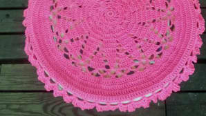 Pinkki pitsiliina