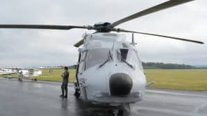 NH90 kuljetuskopteri Ruotsin puolustusvoimien väreissä