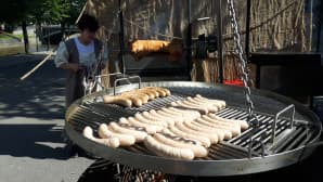 Makkaroita ja päätön sika.