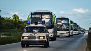 Turisteja evakuoitiin Caibarienin alueelta Kuubassa 8. syyskuuta.