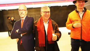 Nils Torvalds oli paikalla pahvisena.
